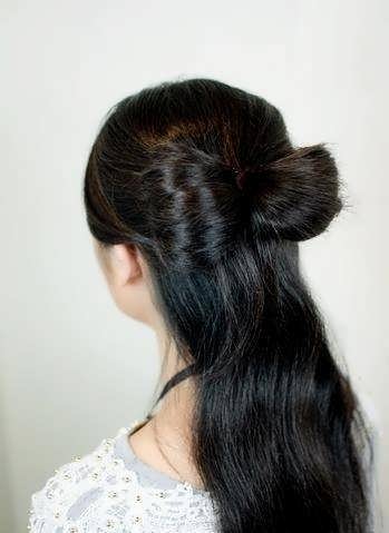 kak sdelat bantik iz volos na golove (12)