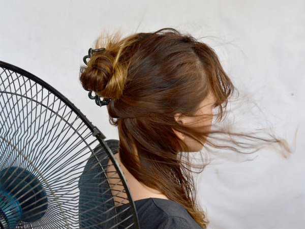 sushka-volos-ventilyatorom