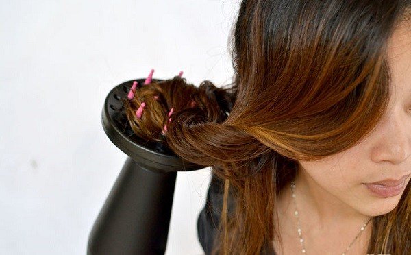 kak-pravilno-sushit-volosy-fenom12