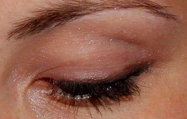 karandash-hajlajter-dlya-brovej6