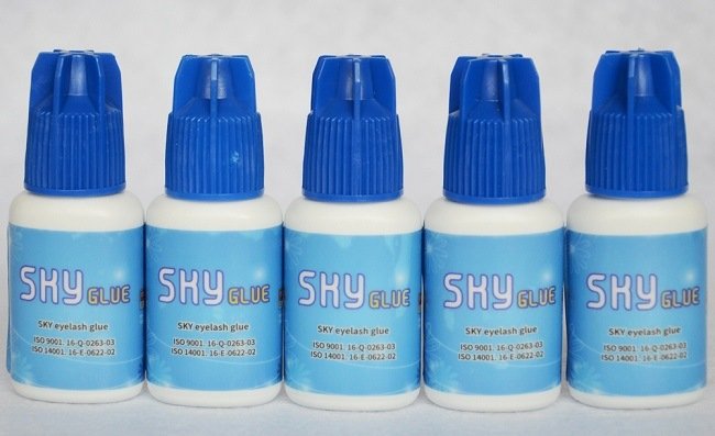 luchshij-klej-dlya-narashchivaniya-resnic9