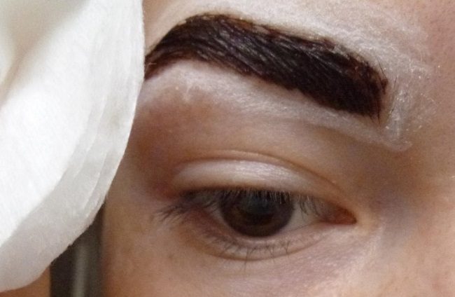 okrashivanie-brovej-hnoj-v-domashnih-usloviyah16