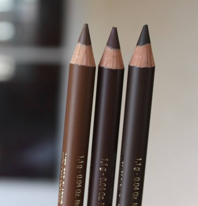 podbiraem-pravilnyj-cvet-brovej-dlya-blondinok11