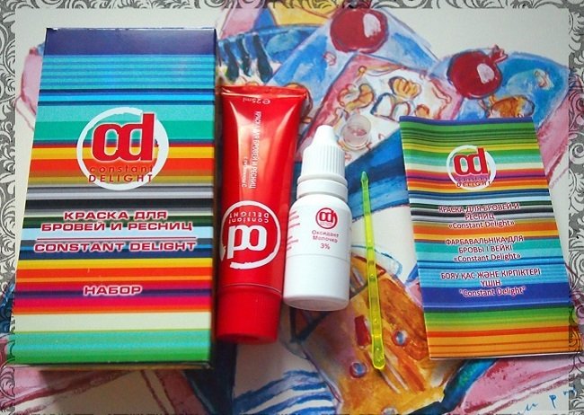 podbiraem-pravilnyj-cvet-brovej-dlya-blondinok17