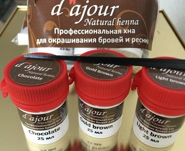 vse-o-tatuazhe-brovej-v-domashnih-usloviyah6