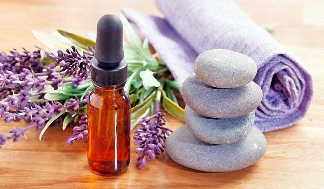 ehfirnye-masla-ot-vypadeniya-i-issusheniya-volos3