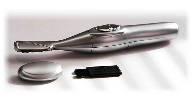 kak-polzovatsya-trimmerom-dlya-brovej3