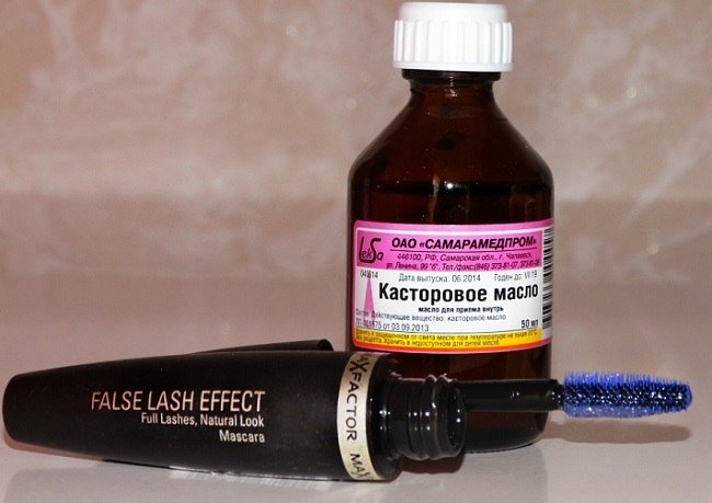 kak-sdelat-brovi-temnee-i-gushche-v-domashnih-usloviyah3