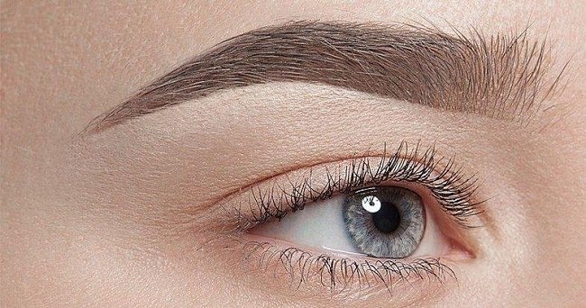 kak-sdelat-tatuazh-brovej-svetlee-metody-i-rekomendacii3