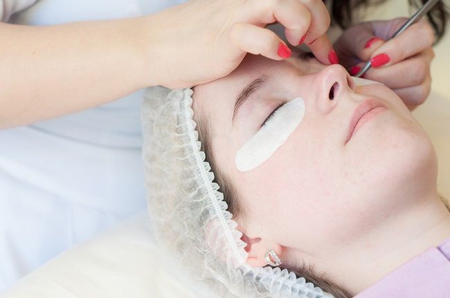 chto-takoe-keratinovyj-lifting-resnic-kak-on-delaetsya3