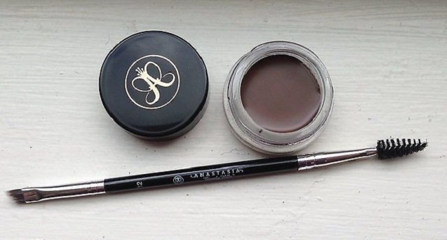 ispolzovanie-i-primenenie-kisti-dlya-brovej8