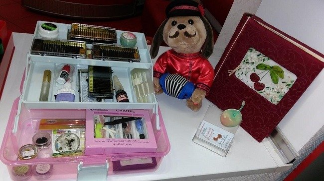 prichiny-krasnyh-glaz-posle-narashchivaniya-resnic10