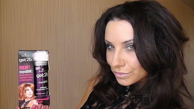 kak-polzovatsya-pudroj-dlya-volos4